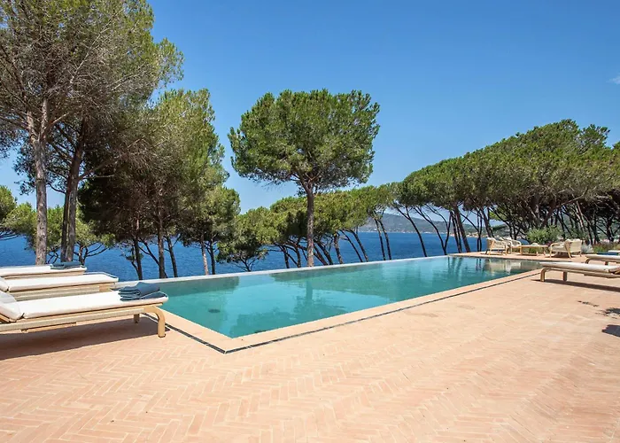 Villa Pool Morcone By Villaflair